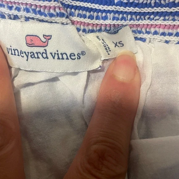 Vineyard Vines
Hydrangea Floral Tank Top - Picture 2 of 11